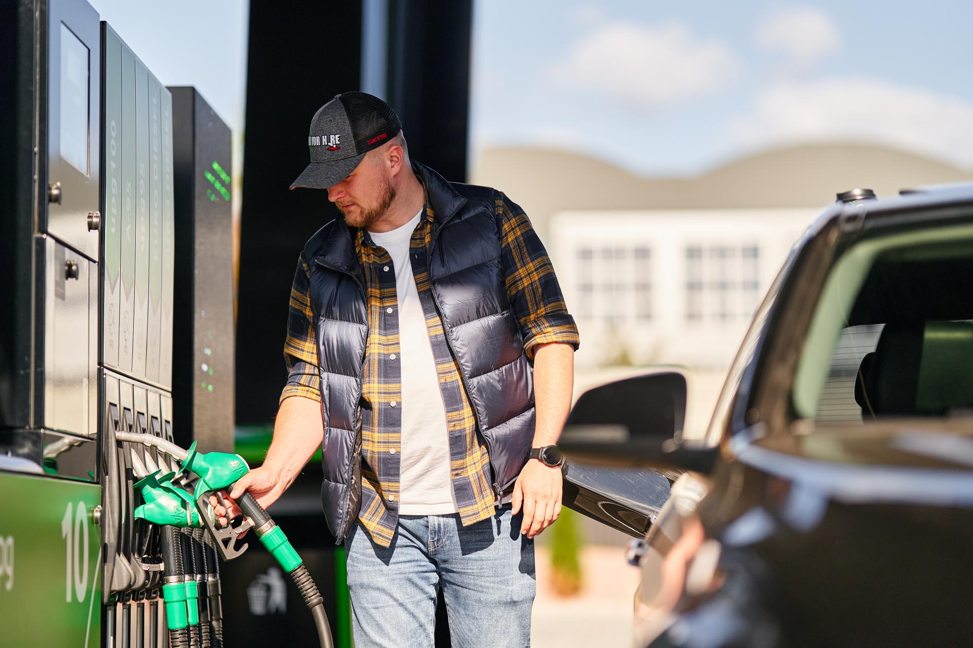 20 років нестримного руху. Як UPG з компанії сімейного типу стала мережею АЗК зі своїм терміналом, унікальним сервісом та найбільшим парком бензовозів в Україні